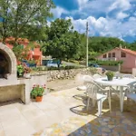 2 Bedroom Awesome Apartment In Grizane Апартаменты Grizane-Belgrad