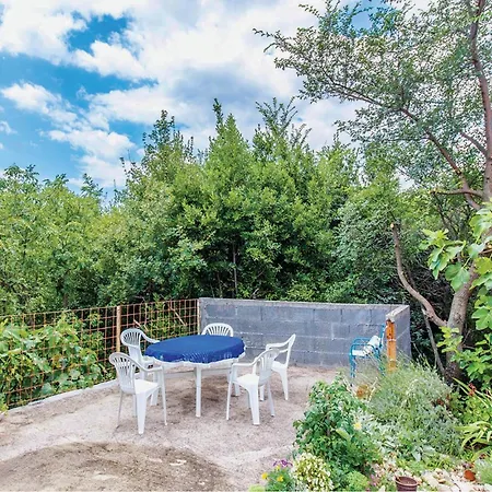 2 Bedroom Awesome Apartment In Grizane * Grizane-Belgrad