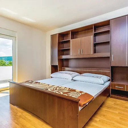 公寓 2 Bedroom Awesome In *