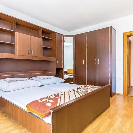 2 Bedroom Awesome In 公寓
