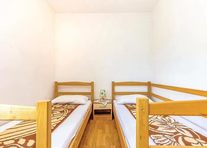 2 Bedroom Awesome In